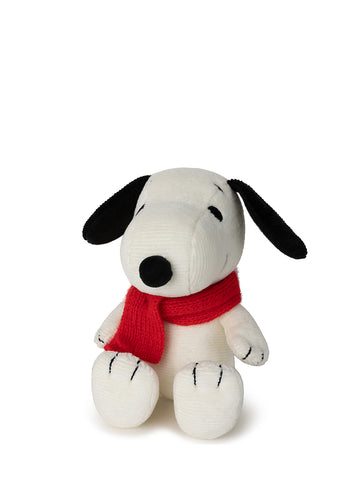 snoopy whit scarf